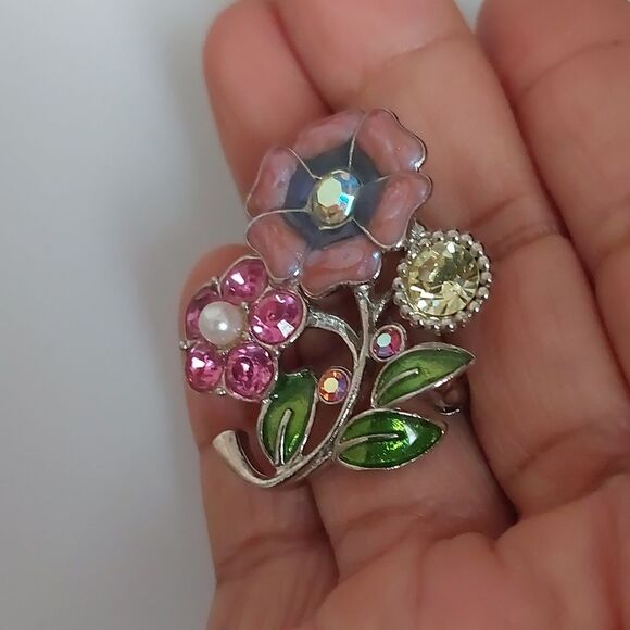Unsigned Avon Multicolor Enameled and Rhinestone Embellished Flowers Brooch Pin - Picture 3 of 7